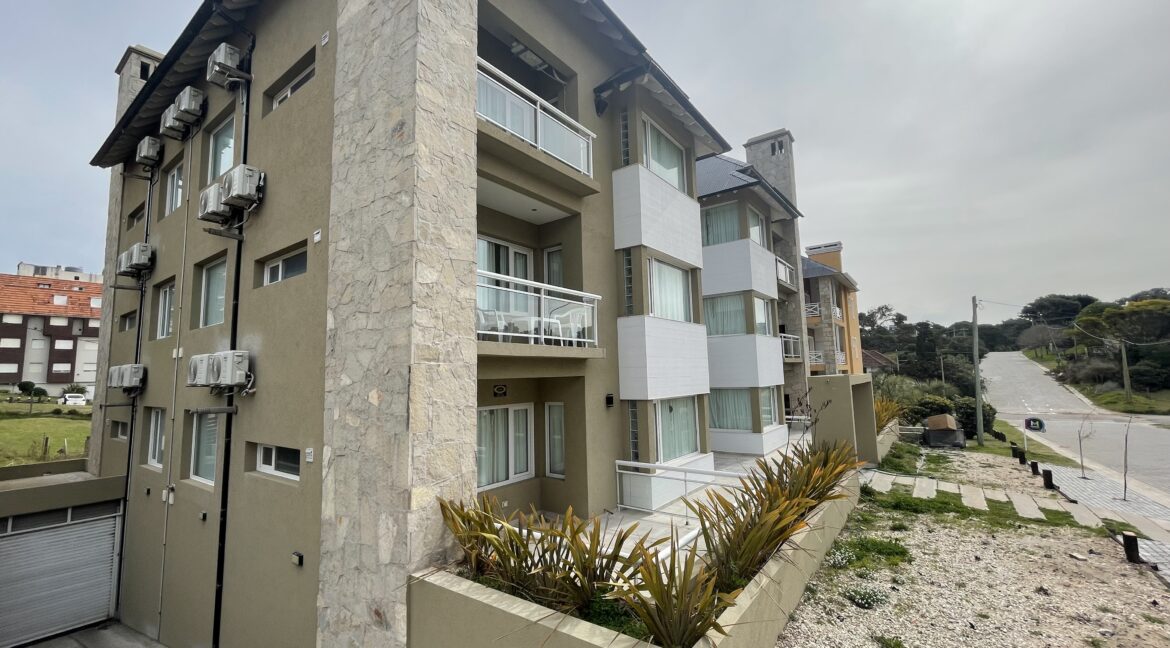 Foto 15-9-23 14 58 44 - copia